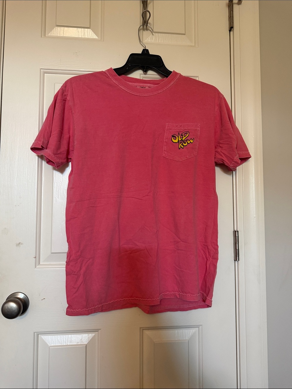 Old Row Men's Short-Sleeve Pocket Tee in Pink